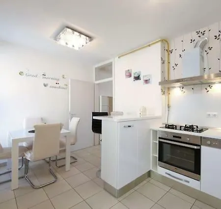 Roza Apartment