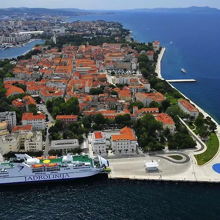Roza * Zadar